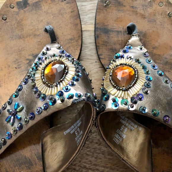 Vintage Bronze Decorative Sandals Size 6.5 - Picture 9 of 9